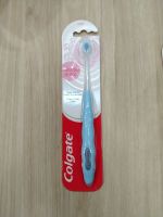 Colgate คอลเกต คุชชั่น คลีน ขนแปรงนุ่มแน่นพิเศษ