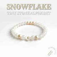 BASE ON YOU - Tiny stone alphabet : SNOWFLAKE (กำไลข้อมือหินนำโชค)