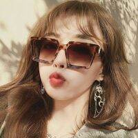 สวยหรูดูแพง มะนาวเรียกพี่ Leopard Oversized Sunglasses แว่นตากันแดดผู้หญิง แว่นตากัน UV400 กรอบสี่เหลี่ยมใหญ่ ลายเสือดาว สีชา แถมซองแว่นตากันน้ำ