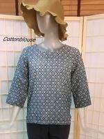 Cottonblouse  D002 เสื้ิอฝ้ายเมืองพิมพ์ลายญ. คอกลม แขนสี่ส่วน แฟขั่น สไตล์ causal เป็นเบลาส์ที่ใส่ได้ทั้งทำงาน และลำลอง