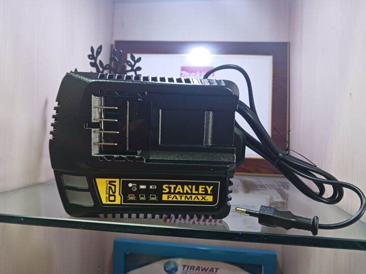 Stanley Charger 20v. model.SC200B1 เครื่องชาร์ทแบต 20โวลล์ ยี่ห้อ สแตน