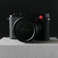 ( Used!! ) Leica Q2 Black ( Mint )