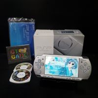 Sony PSP-2000 MS ? Mystic Silver 90% Mem 32 Gb.
ลงเกม 70 กว่าเกมอีมูเกมบอย, เกม Psp ,Ps1 ?