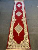 Persian carpets, hall runner, cotton silk, size 300x66 cm from Turkey ??