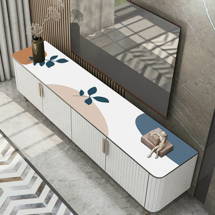 Tấm lót bàn da đơn giản Morandi của chúng tôi đã được thích nghi để phù hợp với các không gian hiện đại. Với sự kết hợp hoàn hảo giữa chất liệu da mềm, màu sắc Morandi độc đáo và thiết kế đơn giản, sản phẩm của chúng tôi đảm bảo sẽ trang trí cho bàn của bạn một cách đẹp mắt và nổi bật.