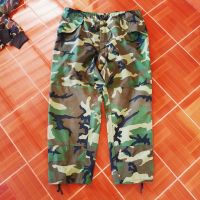 ??กางเกงทหารกันฝน WOODLAND TROUSER - Military?? เอว40 ปรับเล็กได้36 ผ้าGore Tex กันฝน กันน้ำ ซิปตอกUSA. ทั้ง3จุด?? งานกองทัพสหรัฐ ของแท้ สวยๆ มีช่องล้วงกระเป๋าถึงกางเกงตัวใน เวลาใส่กางเกงทับ.