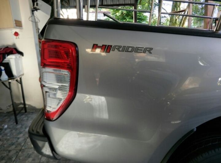 สติ๊กเกอร์ดั้งเดิมติดแก้มท้าย-hi-rider-สำหรับ-ford-ranger-คำว่า-hirider-คำว่า-hi-rider-sticker-ฟอร์ด-ติดรถ-แต่งรถ-เรนเจอร์