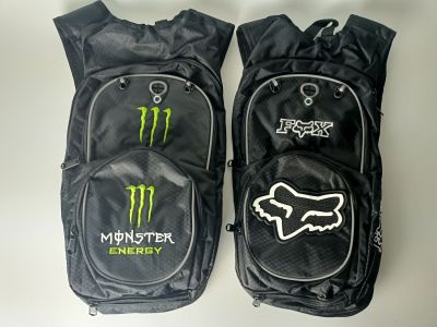 กระเป๋าสะพายน้ำ กระเป๋าน้ำ เป้น้ำ 2L
ลาย Fox / Monster Energy
วัสดุคุณภาพดี พร้อมถุงน้ำขนาด 2L