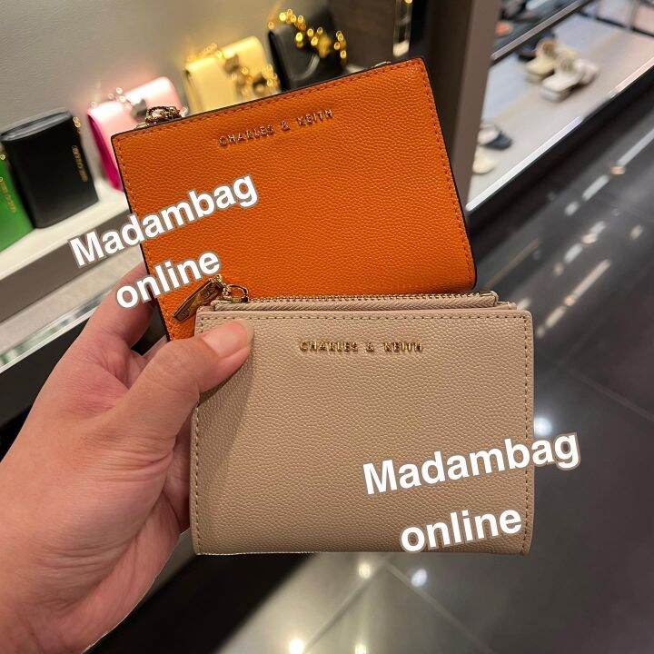 charles-keith-mini-top-zip-wallet-กระเป๋าสตางค์ใบสั้น