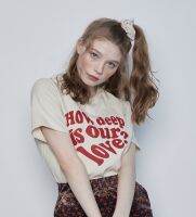 LUV IS TRUE ?? IN LOVE TEE(CREAM) เสื้อยืดเกาหลี แท้ Freesize อก 38 ยาว 25