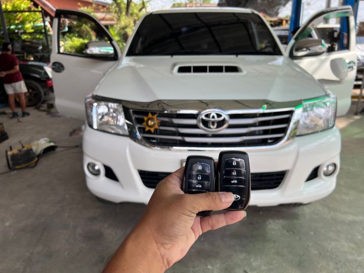 ชุดpush-start-ตรงรุ่น-รีโว่-revo-วีโก้และฟอจูนเนอร์-ทุกรุ่น-ปุ่มสตาร์ท-รีโมทสตาร์ท-รีโมท-keyless-รีโมทสมาร์ทคีย์-รีโมทสตาร์ท-ปลักตรงรุ่น-แบบไม่ตัดต่อสายไฟ-ปุ่มสตาร์ท-ระบบชุดพุทสตาร์ท-รีโมท-keyless-แบบ