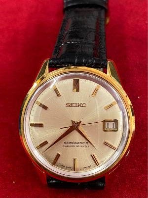 SEIKO SEIKOMATIC-R DIASHOCK 30 jewels Automatic ตัวเรือนสแตนเลสทองชุบ ฝาหลังปลาโลมา นาฬิกาผู้ชายมือสองของแท้