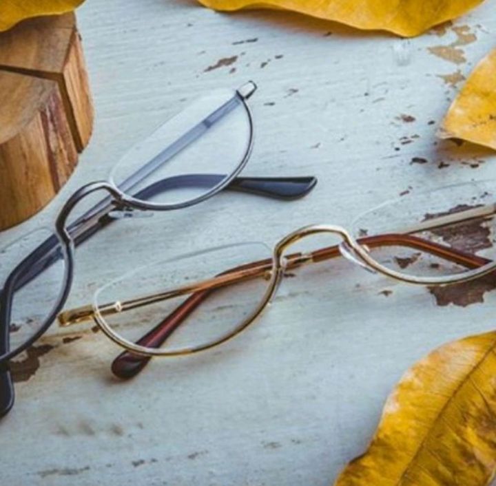 แว่นตาอ่านหนังสือ-cateye-vintage-แว่นตาแปลก-แว่นสายตายาว-cateye-สายตายาว