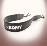 สายคล้องกล้อง For Sony แบบนิ่ม Neoprene รุ่น Sony (สายสีดำ/อักษรขาว)* (1378)