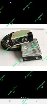 Omron E3JK-R4M1 DC12-24V / AC90-240V Retroreflective Photoelectric Sensor Proximity Switch