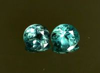 Apatite gemstone 1ct 5x3.5mm 1 pair 2 pieces round shape 100% natural gemstone หินอะพาไทต์ 1ct 5x3.5mm 1 คู่ 2 ชิ้น ทรงกลม หินธรรมชาติ 100%