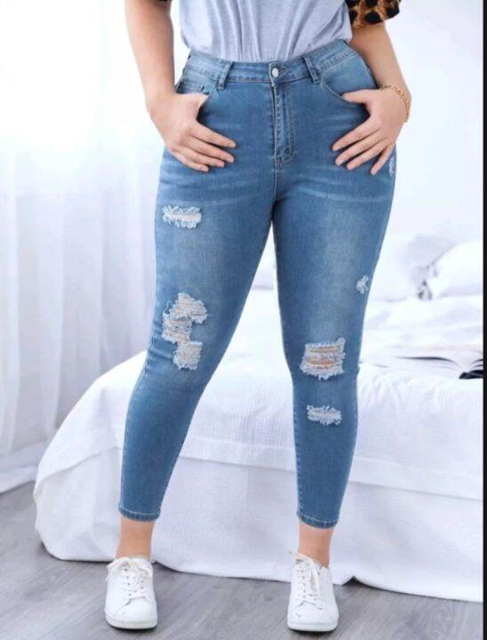 Size 24 hotsell ripped jeans