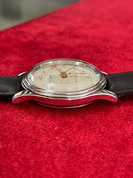 oris-automatic-17-jewels-เข็มชี้วันที่ก้ามปู-นาฬิกาผู้ชาย-นาฬิกามือสองของแท้