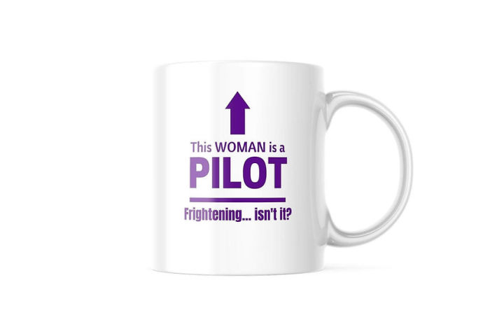 MUG PILOT WOMAN FRIGHTENING แก้วกาแฟ สำหรับนักบิน แอร์โฮสเตส หรือแฟนการบิน
