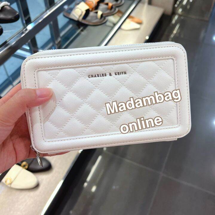 charles-keith-quilted-long-wallet-หนังคาเวียร์-กระเป๋าสะพายข้าง-ขายดี