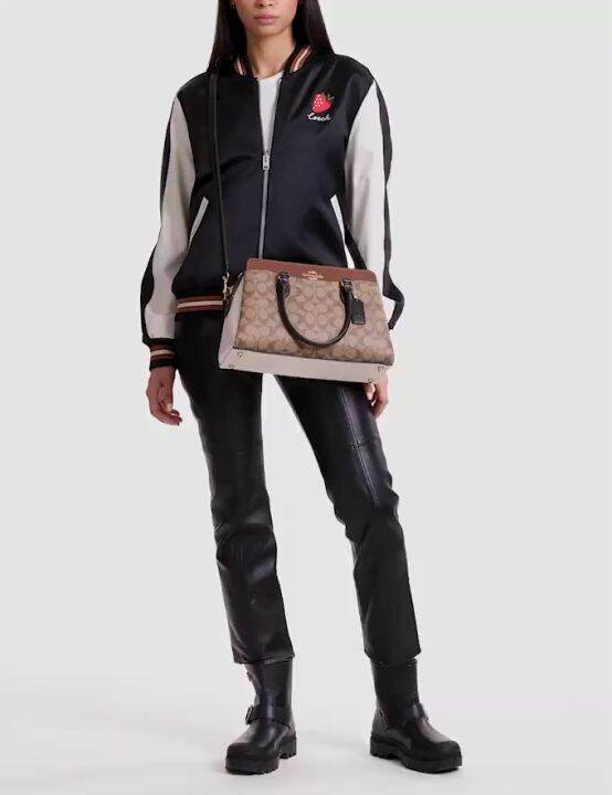 Coach outlet lillie 2025 carryall