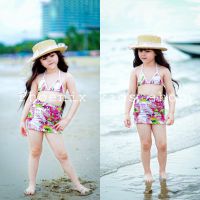 เสื้อ Bikini + กระโปรงย่นๆ 

ผ้ายืด พิมพ์ลายดอกไม้จากเกาหลี

#ti