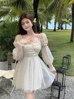 เดรสใส่ไปทะเล สีขาวครีม KN17 Cremebrulee Dress เคลมบรูเล่เดรส ไปเที่ยว สไตล์สาวหวาน