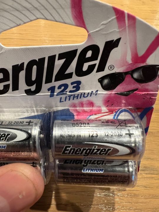 energizer-lithium-123-cr123-4-batteries-best-before-12-2030-12-2032-new