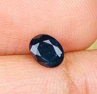 ไพลินธรรมชาติ 0.60cts 6x4mm. ทรงรี 0.60cts natural sapphire 6x4mm oval