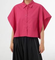 YUDA Japanese Collection
?  Oversize Crop Shirt เสื้อเชิ้ต แขนสั้น ทรงหลวม กระดุมข้าง ผ้า cotton 65%, polyester 35% ใส่สบาย จะแมทช์กับกระโปร่ง หรือกางเกง เก๋ทุกแบบ