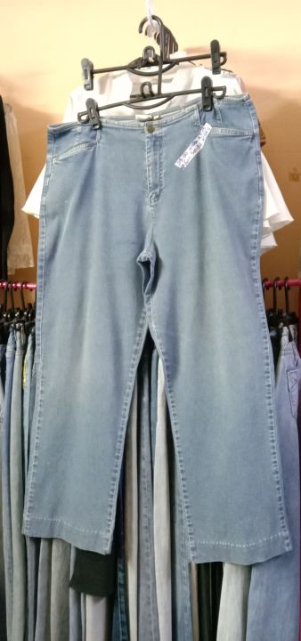 กางเกงยีนส์มือสองร้านพี่บียะลา-ขนาดรอบเอว-39-40ผ้าไม่ยืด-รายละเอียดเพิ่มเติมได้ที่สติ๊กเกอร์