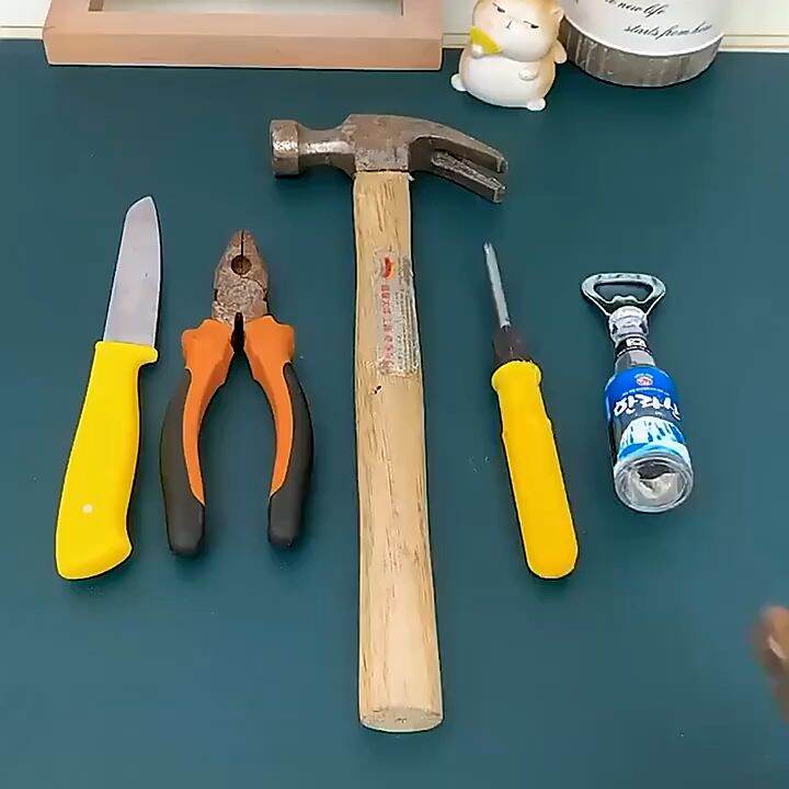 Multitool Hammer Multiporpose hammer emergency repair hammer 12 in 1