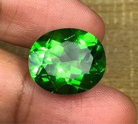 9.7cts กรีนโมลด์วีต์ธรรมชาติ 15x13x9.5mm วงรี 9.7cts natural green moldavite   15x13x9.5mm oval