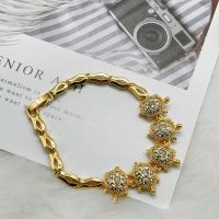 ?CSJ  ฮ่องกงข้อมือ สร้อยข้อมือเต่า งานทองเหลือง 18K พลอยสีขาว