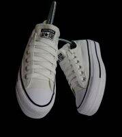 รองเท้าConverse 560251C Womens All Star Lift Canvas Shoes size 35/ 22 cm.  US 5 รองเท้าผ้าใบแพลตฟอร์มพื้นสูง สภาพสวย สาวไซส์เล็กอย่าพลาดนะคะ