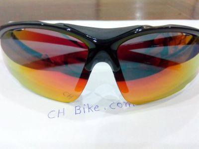 แว่นตาสำหรับใส่ขี่จักรยาน หรือออกกำลังกายกลางแจ้งอื่นๆ&nbsp;TOPEAK TS001 2014M

&nbsp;Cycling Polarized REVO Sport Glasses Goggles Sunglasse


&nbsp;เลนส์&nbsp;&nbsp;REVO Polarized ให้การมองที่คมชัด
เป็นแว่นที่ได้รับการออกแบบมาสำหรับคนเอเชียโดยเฉพาะ ใส่เล่นกีฬากลางแจ้งได้หลากหลาย