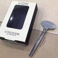 Loccitane The Magic Key อุปกรณ์บีบครีมทามือ หรือของใช้ที่เป็นหลอด เช่นหลอดยาสีฟั