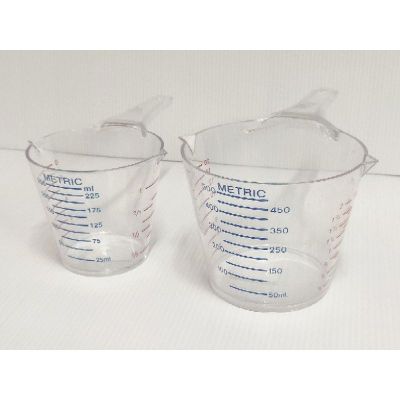 ถ้วยตวง ถ้วยตวงพลาสติก ถ้วยตวงมีด้าม 250 ml , 500 ml. มีสเกลวัด oz. ml. Cup.