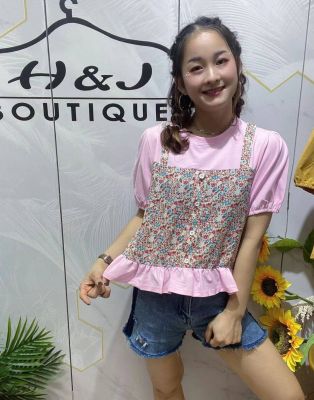 เสื้อยืดคอกลม สไตล์เกาหลี แต่งเป็นเอี๊ยมดอกไม้ผ้าชีฟองน่ารักๆ  แขนตุ๊กตา ครอปสั้น
