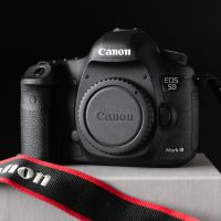 ( Used!! ) Canon EOS 5DmarkIII