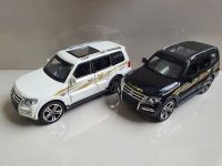 รถโมเดลเหล็ก Mitsubishi Pajero 1:32 ขนาดยาวประมาณ 15cm  เปิดประตูได้รอบ มีเสียงมีไฟ