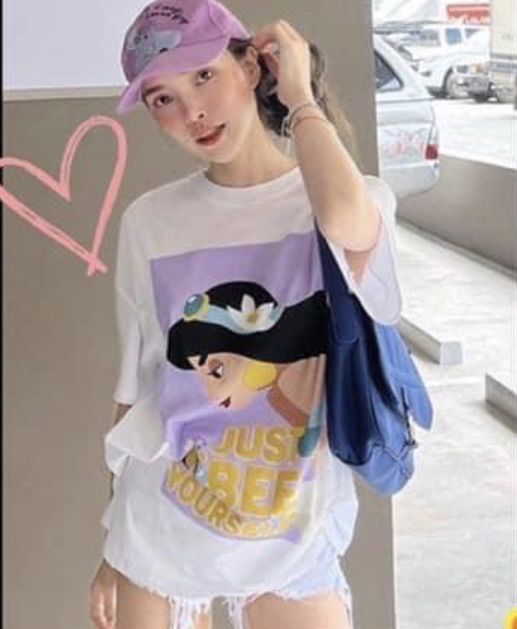 valen-เสื้อยืดสกรีนลาย-สีสวย-คมชัด-ลายสกรีน-ไม่หลุดลอกแน่นอน-คุ้มสุดๆสามารถ-นำไปใส่กับกางเกงอะไรก็น่ารัก-ดาราใส่กันเยอะรุ่นนี้