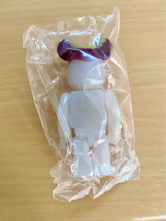 ฟิกเกอร์-bearbrick-100-series-35-jelly-bean-มีการ์ด-กล่องครบ-ของญี่ปุ่นแท้-งาน-medicom-toy