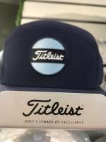 หมวกกอล์ฟมือ 1 Titleist ProV1 ของแท้ 100% สินค้าใหม่แกะกล่อง ทรงสวยงามเท่ มากๆ ใส่ ออกรอบ ออกสนาม หรือจะใส่  ท่องเที่ยว ก็ได้ หมดทุกงาน ตามความต้องการใช้งาน ได้ทุกโอกาส แน่นอนเลยทีเดียวเชียว ใส่ได้ทั้ง ชาย หญิง เด็ก ผู้ใหญ่ ทุกเพศทุกวัย