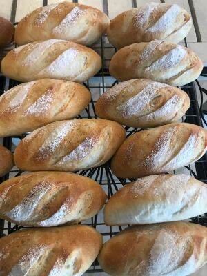 Italian baguette. 100g/pcs (weight before baking rolls set of 8 pcs) European homemade bakery