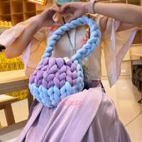 กระเป๋าไหมพรมยักษ์ ขนาด M สายยาว Chunky yarn bag