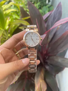 Burberry cheap gold watch