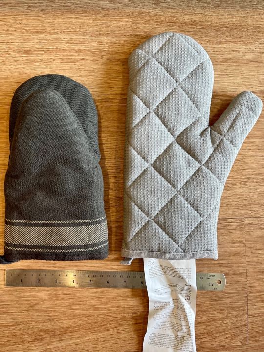 ikea-อิเกีย-ถุงมือจับของร้อน-ถุงมือทำขนม-ถุงมือใช้กับเตาอบ-ถุงมือกันความร้อน-ถุงมือไมโครเวฟ-ถุงมือเตาอบ-ถุงมืออบขนม