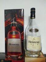 ขวดเปล่าHennessy ขนาด1ลิตร สำหรับเอาไว้ตกแต่งร้าน ตกแต่งบ้าน