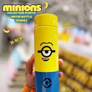 MINISO Minions Collection Plastic Water Bottle with Straw and Shoulder  Strap - 600mL Yellow Tumbler